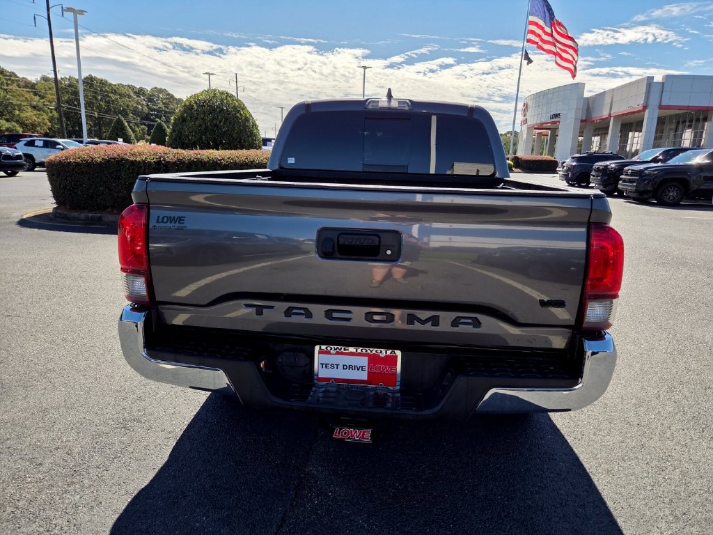 Used 2021 Toyota Tacoma SR5 RWD image 11