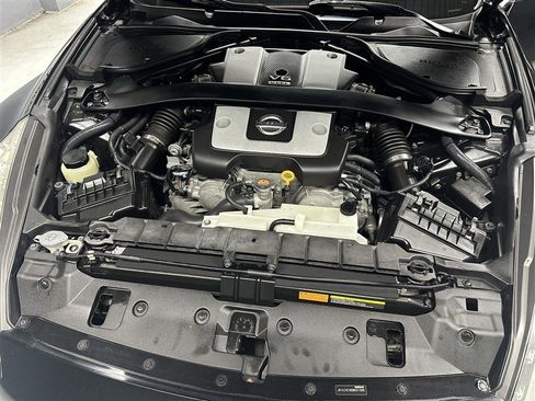 Used 2011 Nissan 370Z Coupe w/ Sport Pkg RWD image 17