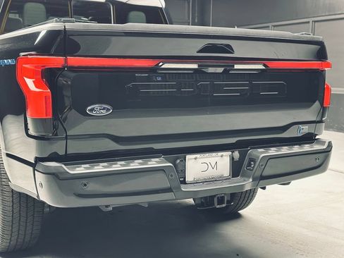 Used 2023 Ford F150 Lightning Platinum AWD/4WD image 16