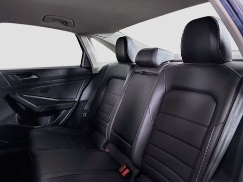 Certified 2024 Volkswagen Jetta SE FWD image 27