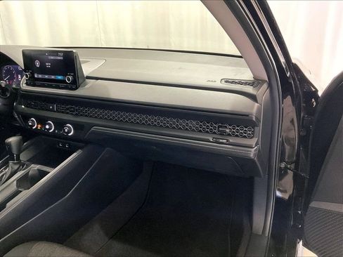 Used 2023 Honda Accord LX image 13