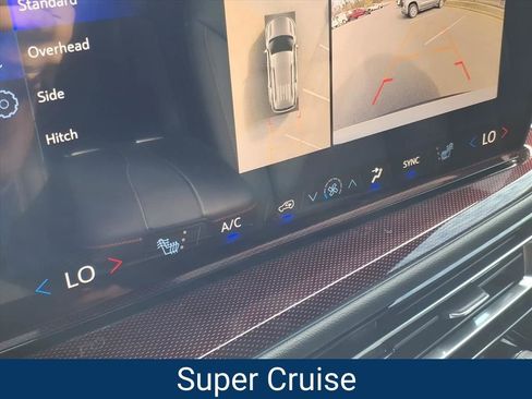 New 2026 Chevrolet Traverse Z71 w/ Enhanced Driving Package image 12