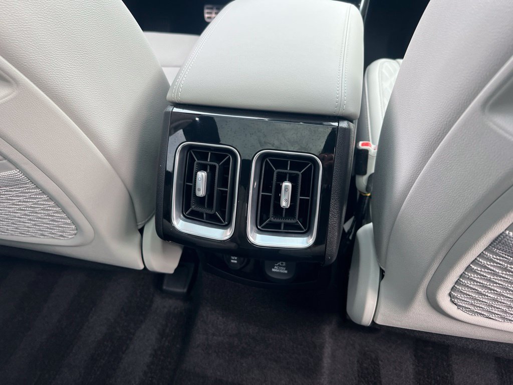 Certified 2026 Kia Sorento SX Prestige AWD/4WD image 21