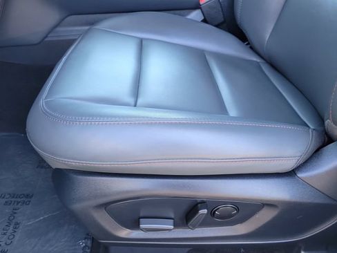 New 2026 Ford Explorer Active w/ Active Comfort Package RWD image 22