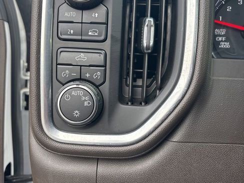 Used 2019 Chevrolet Silverado 1500 LT w/ All-Star Edition image 17