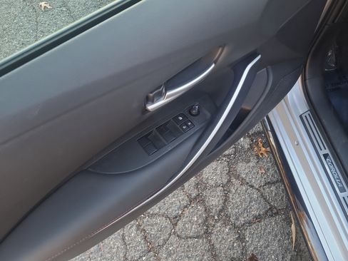 Used 2023 Toyota Corolla SE image 14