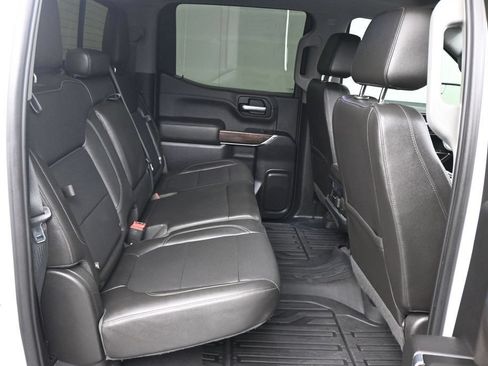 Used 2019 GMC Sierra 1500 SLT RWD image 16