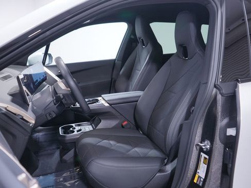 Used 2026 BMW iX xDrive45 w/ Premium Package image 7