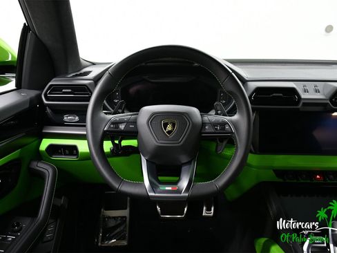 Used 2025 Lamborghini Urus SE image 27