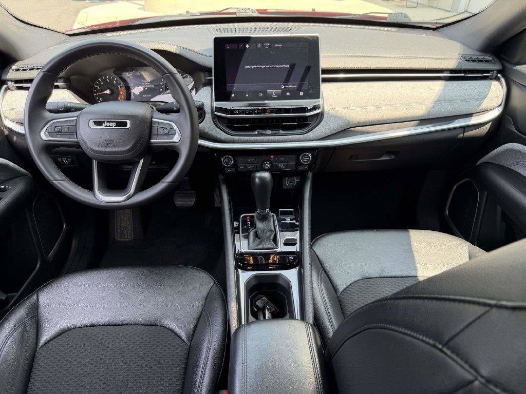 Certified 2024 Jeep Compass Latitude AWD/4WD image 19