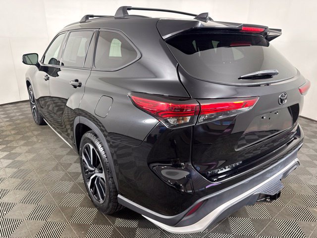 Used 2021 Toyota Highlander XSE AWD/4WD image 6