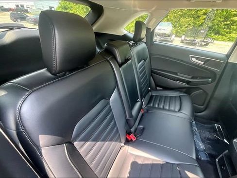 Used 2024 Ford Edge SEL AWD/4WD image 25