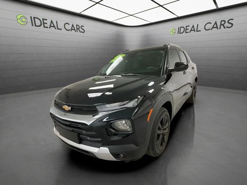 Used 2023 Chevrolet TrailBlazer LT FWD image 1
