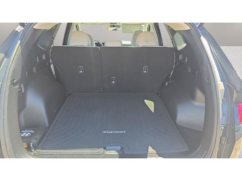 Certified 2025 Hyundai Tucson SEL FWD image 9
