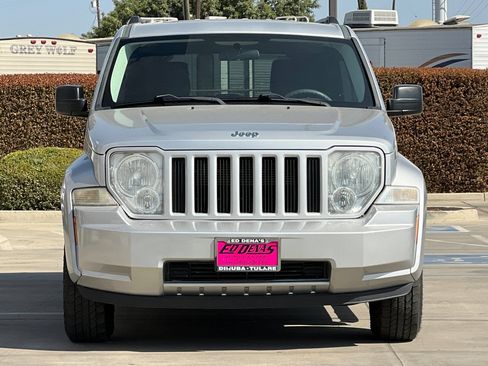 Used 2010 Jeep Liberty Sport w/ Popular Equipment Group AWD/4WD image 10