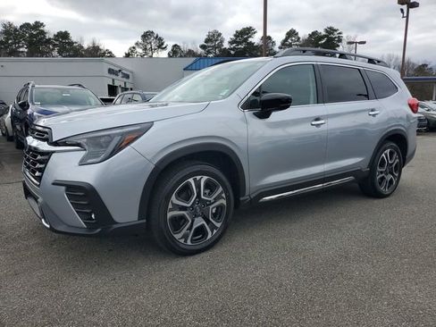 Certified 2025 Subaru Ascent Touring image 3