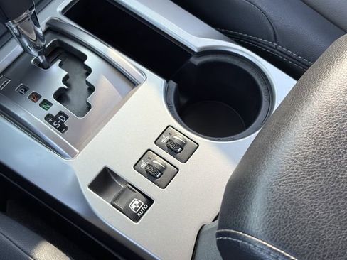 Used 2022 Toyota 4Runner SR5 Premium image 18