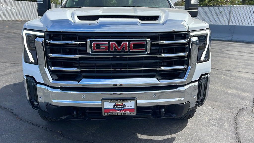 New 2026 GMC Sierra 3500 SLE AWD/4WD image 9