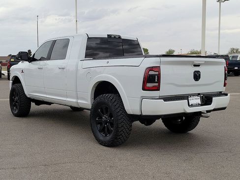 Used 2022 RAM 2500 Laramie w/ Night Edition image 7