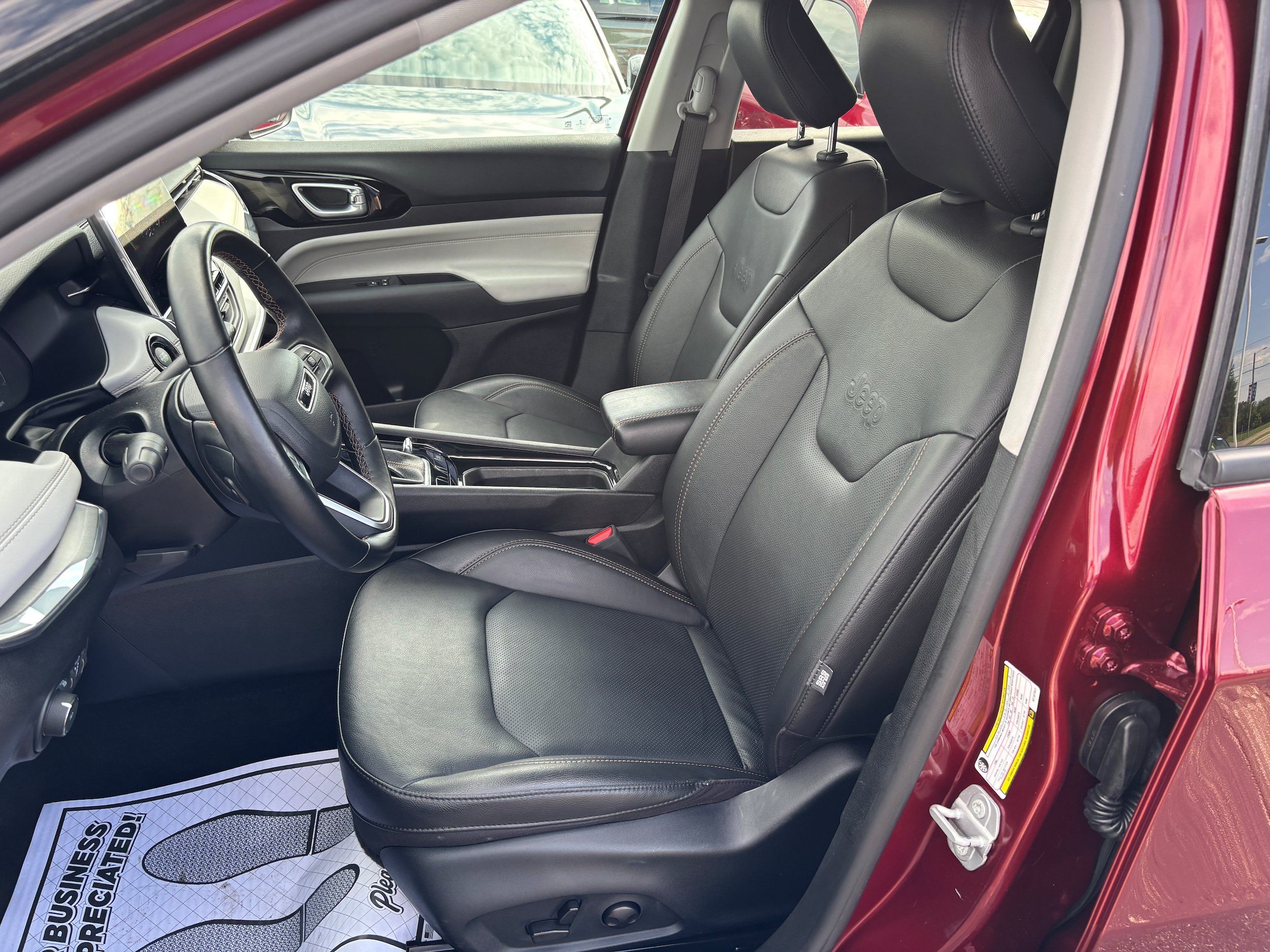 Used 2022 Jeep Compass Limited AWD/4WD image 9