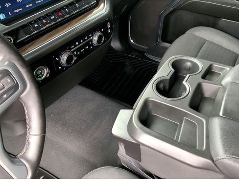 Used 2024 Chevrolet Silverado 1500 RST w/ Z71 Off-Road Package image 17