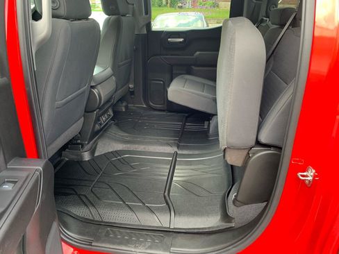 Used 2020 Chevrolet Silverado 1500 LT w/ Convenience Package AWD/4WD image 13