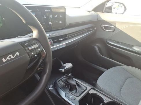 Used 2025 Kia K4 FWD image 10