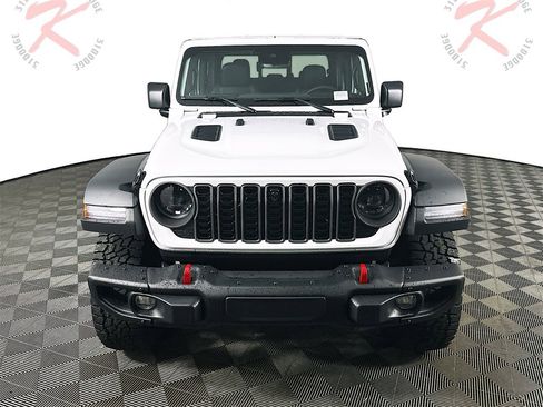 New 2025 Jeep Gladiator Rubicon w/ Convenience Group image 2