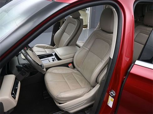 Used 2021 Lincoln Aviator Reserve w/ Equipment Group 201A image 11