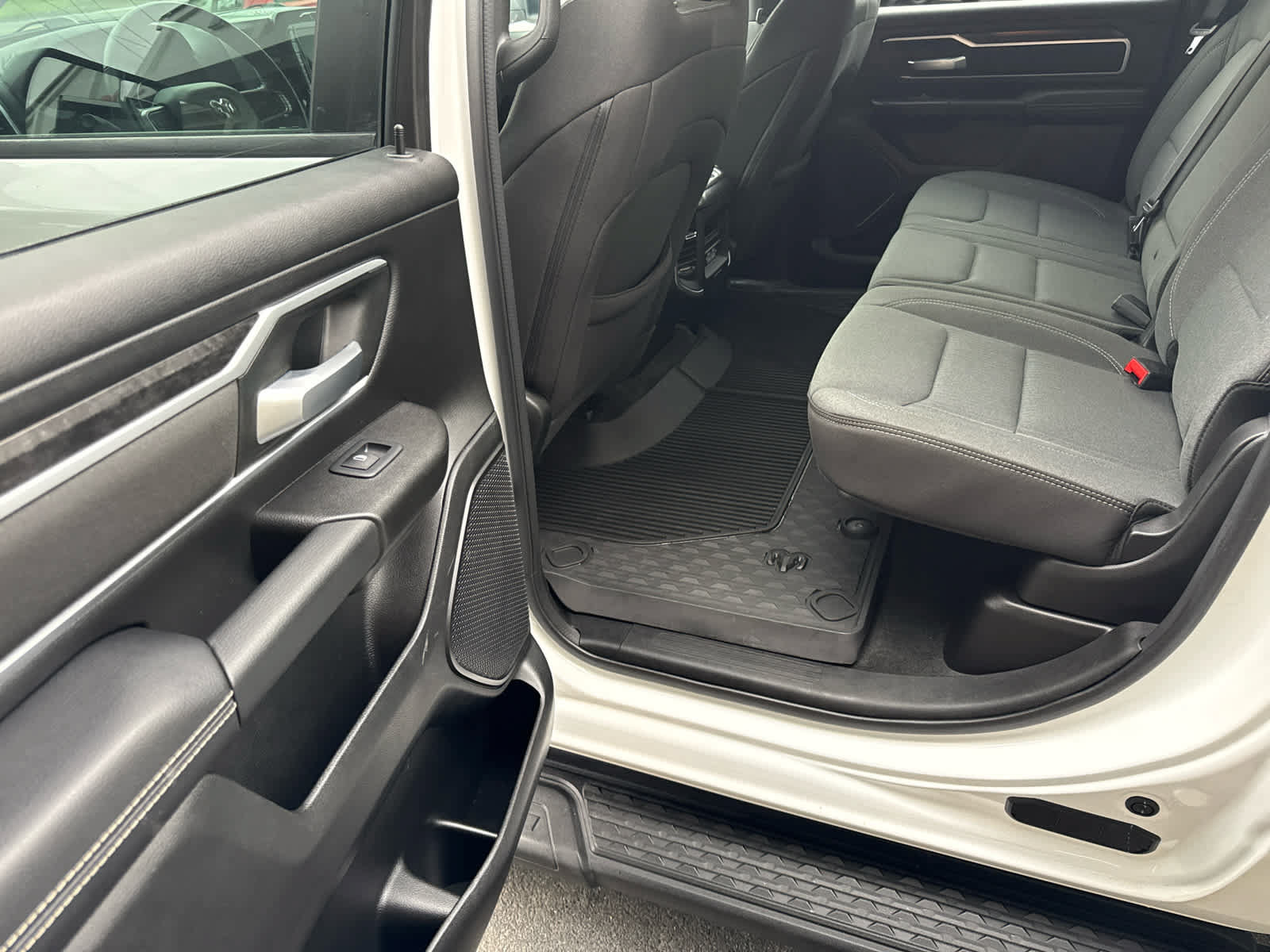 Used 2023 RAM 1500 Big Horn AWD/4WD image 20