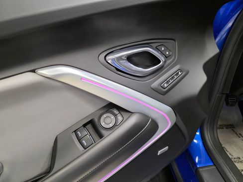 Used 2017 Chevrolet Camaro SS RWD image 30