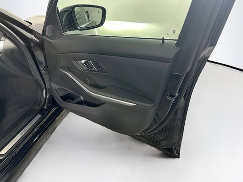 Used 2024 BMW 330i Sedan image 33