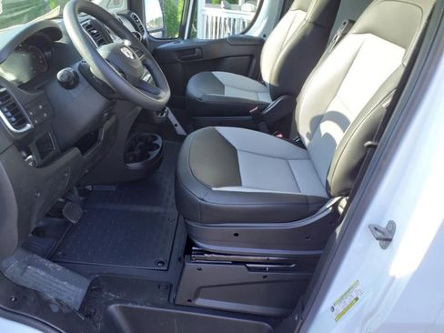 Used 2024 RAM ProMaster 3500 w/ Quick Order Package 22G SLT FWD image 6