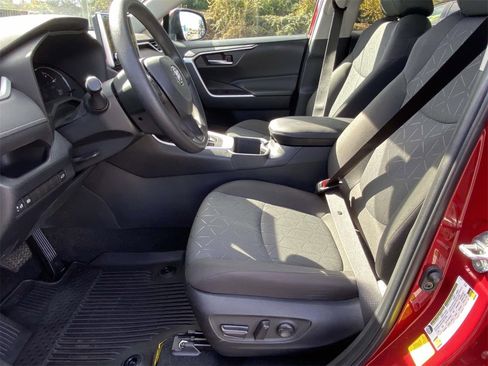 Used 2023 Toyota RAV4 XLE image 13