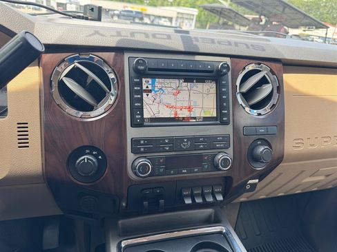 Used 2012 Ford F350 Lariat w/ Lariat Ultimate Pkg AWD/4WD image 9