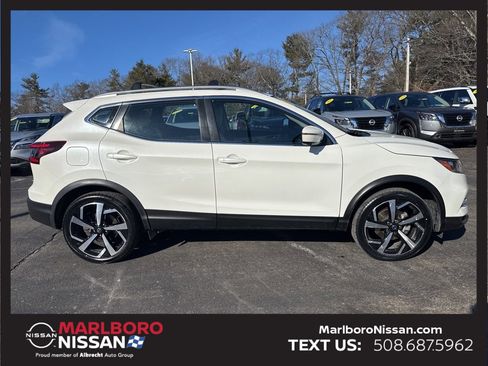 Used 2020 Nissan Rogue Sport SL image 8