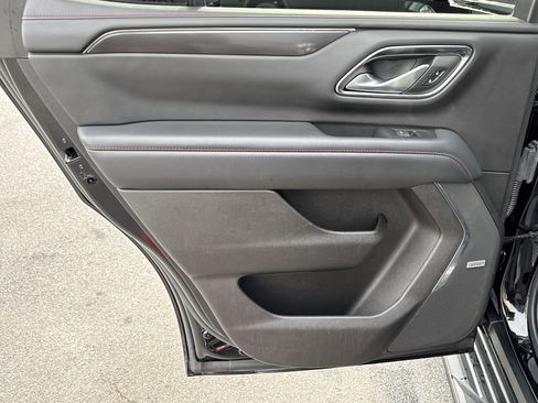 Used 2022 Chevrolet Tahoe RST w/ Luxury Package image 27