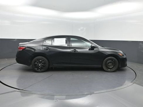 Used 2025 Nissan Sentra S FWD image 32