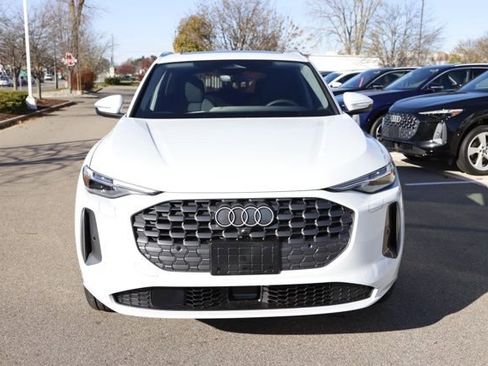 New 2025 Audi Q5 Premium Plus image 10