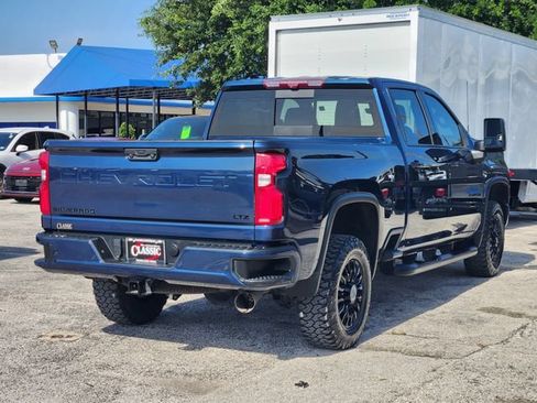 Used 2021 Chevrolet Silverado 2500 LTZ w/ LTZ Plus Package AWD/4WD image 7