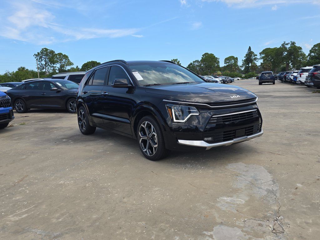 New 2026 Kia Niro SX Touring FWD image 2