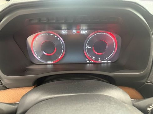 Used 2018 Volvo XC90 T8 Inscription w/ Luxury Package image 12