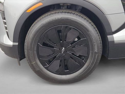 New 2026 Chevrolet Blazer EV LT image 10