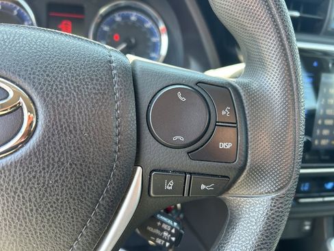 Used 2018 Toyota Corolla LE w/ LE Premium Package FWD image 8