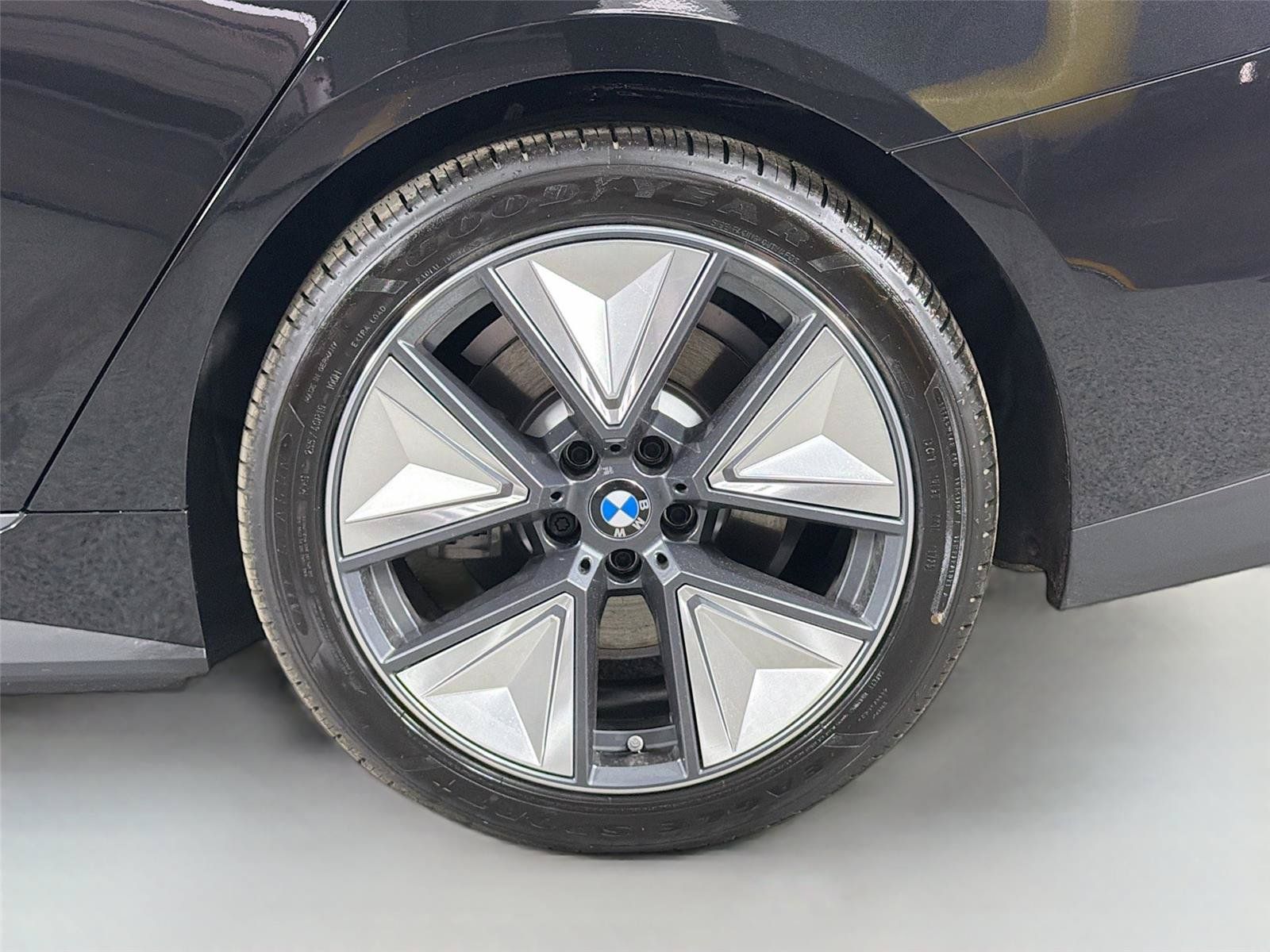 New 2026 BMW i4 xDrive40i AWD/4WD image 59