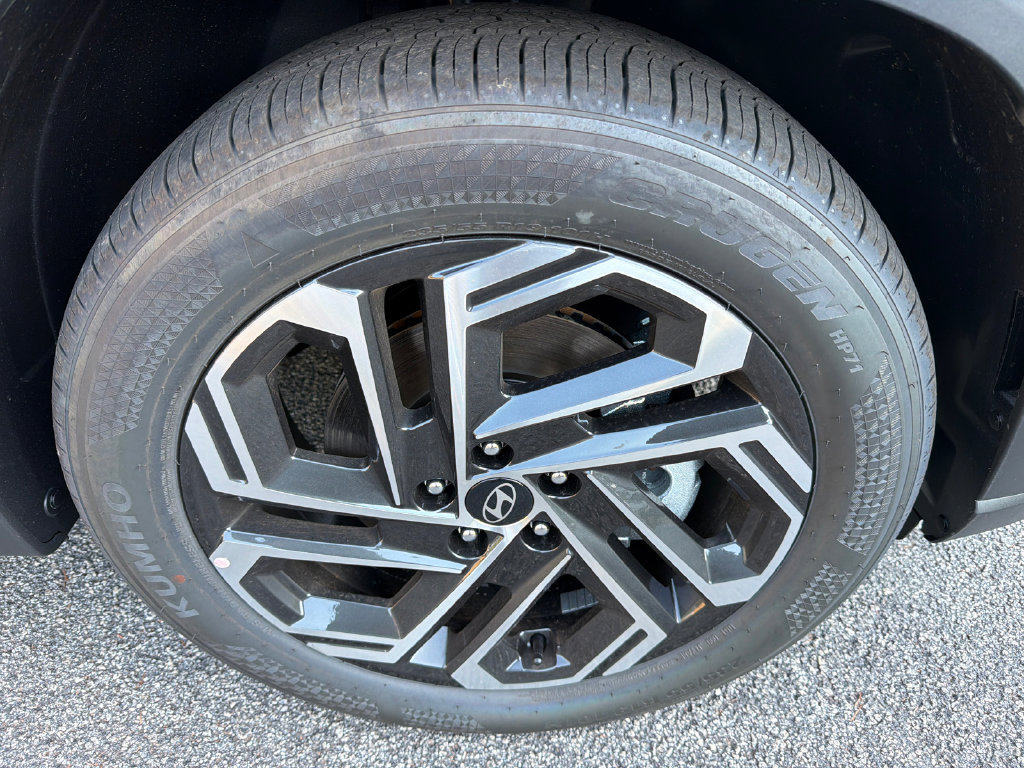 New 2026 Hyundai Tucson Limited FWD image 12
