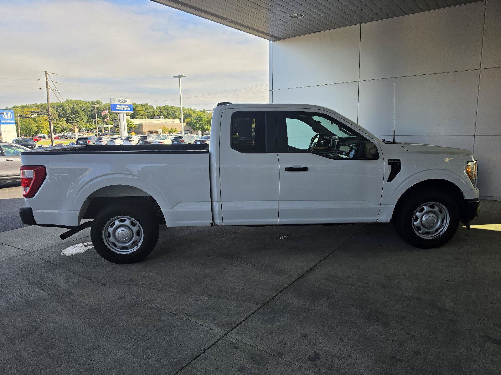 Used 2021 Ford F150 XL w/ Equipment Group 101A High RWD image 4