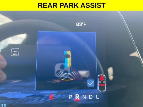 Used 2025 Chevrolet Equinox LT FWD image 14