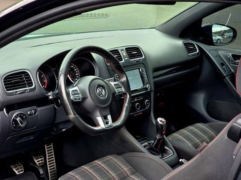 Used 2013 Volkswagen GTI 2-Door image 11