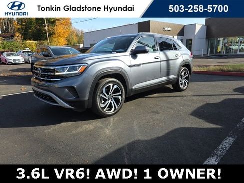 Used 2020 Volkswagen Atlas Cross Sport SEL Premium image 3